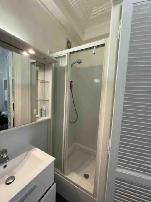 Appartement Charmant Studio Ideal Gare Centre Nice
